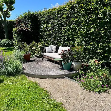 Luxe Tuinhuis Nabij Amsterdam Oostzaan