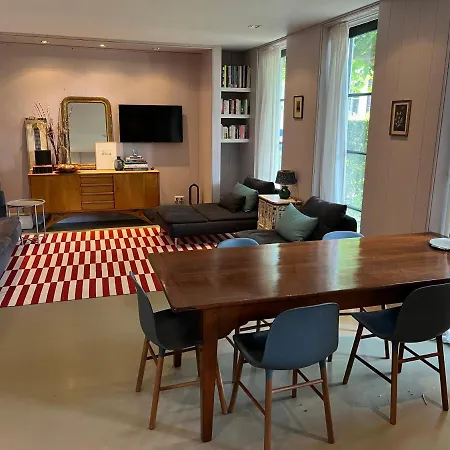 Luxe Tuinhuis Nabij Amsterdam Oostzaan