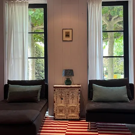 Luxe Tuinhuis Nabij Amsterdam