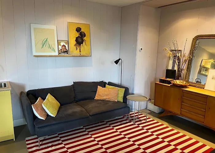 Luxe Tuinhuis Nabij Amsterdam