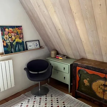 Luxe Tuinhuis Nabij Amsterdam בית נופש אוסטזאן